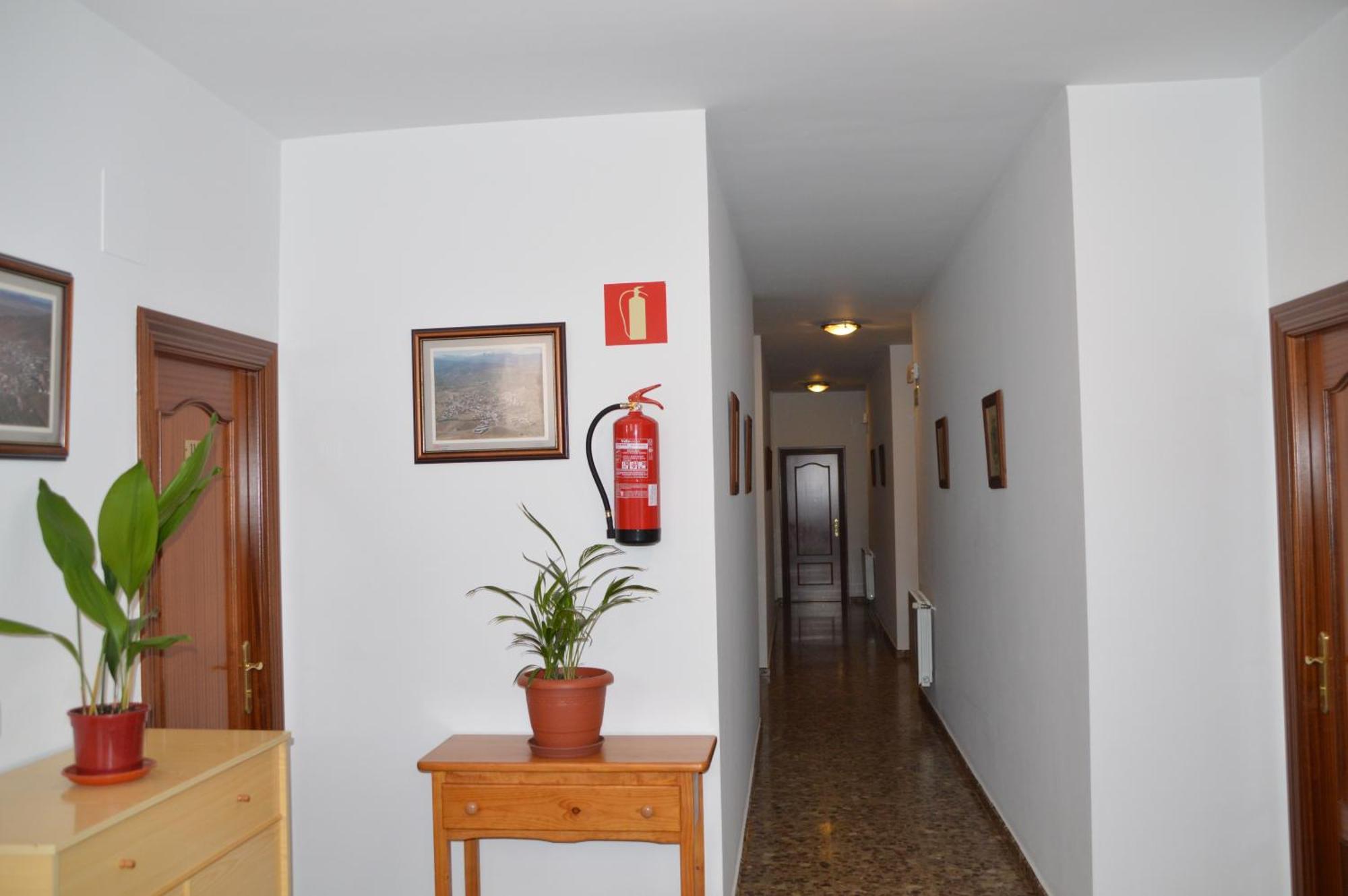 Labella - Hostal Rural Restaurante La Calahorra Eksteriør bilde