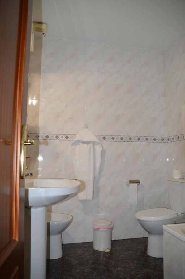 Labella - Hostal Rural Restaurante La Calahorra Eksteriør bilde