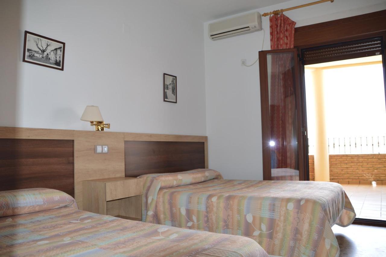 Labella - Hostal Rural Restaurante La Calahorra Eksteriør bilde