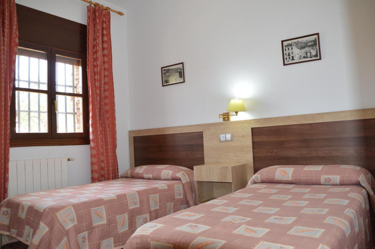 Labella - Hostal Rural Restaurante La Calahorra Eksteriør bilde